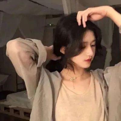 玻璃牢房